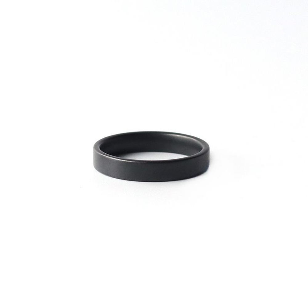 Men Accessories Shop - Anillo de cerámica negro mate de