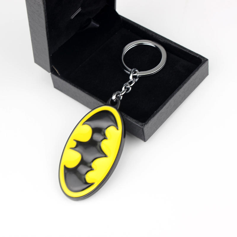 Llavero de metal ovalado creat - Men Accessories Chain reseña y precio
